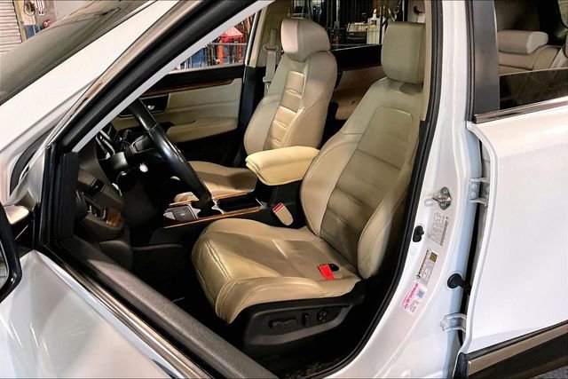 Used 2020 Honda CR-V Touring image 26