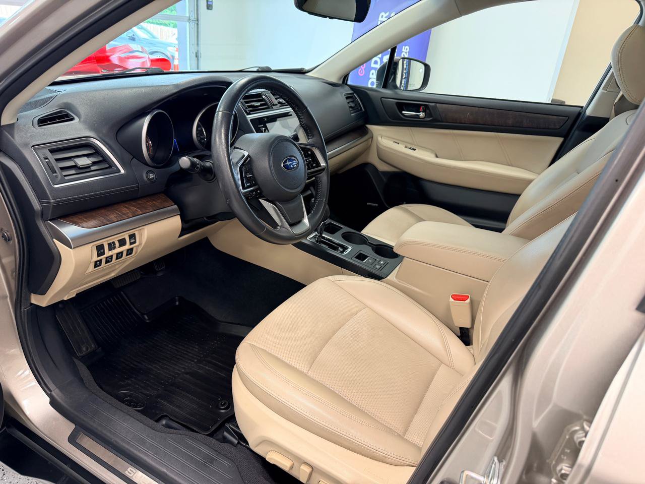 Used 2018 Subaru Outback 2.5i Limited AWD/4WD image 18