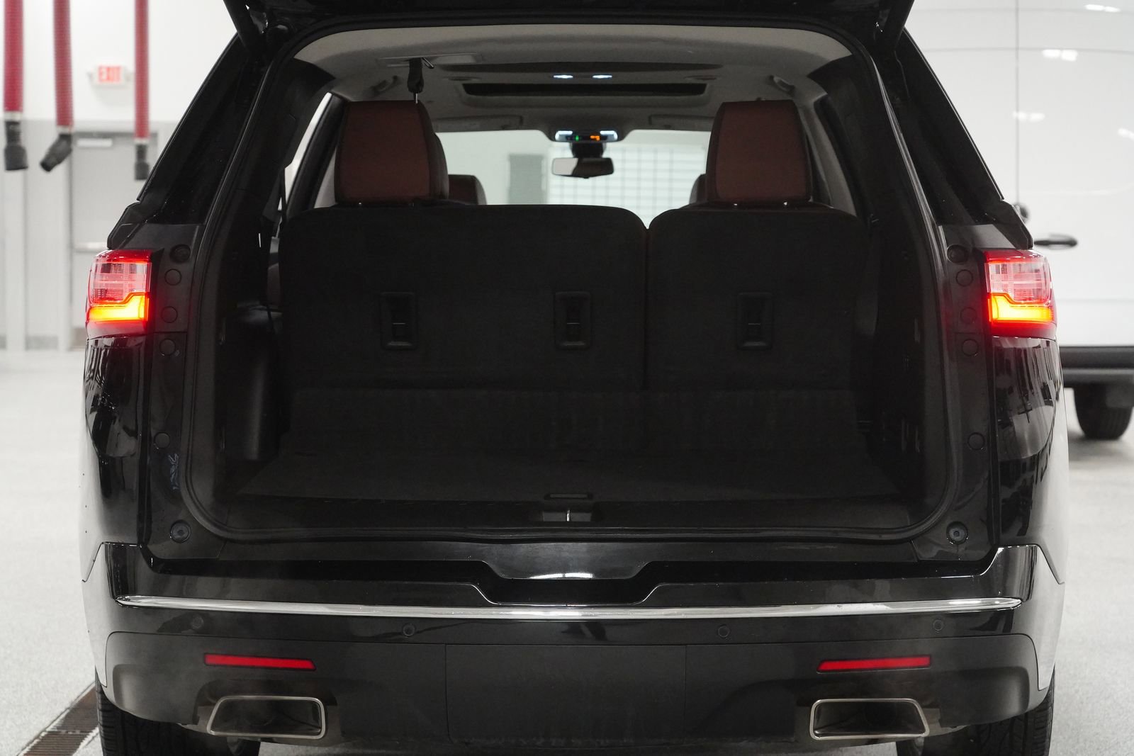 Used 2019 Chevrolet Traverse High Country w/ LPO, Floor Liner Package image 33