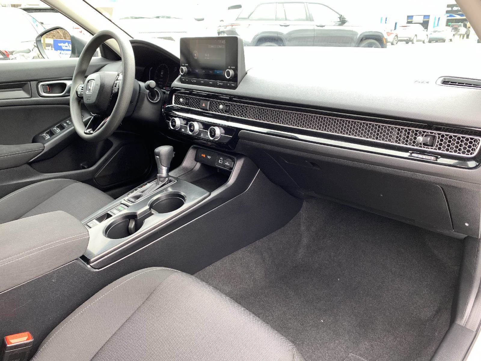 Used 2023 Honda Civic LX image 40