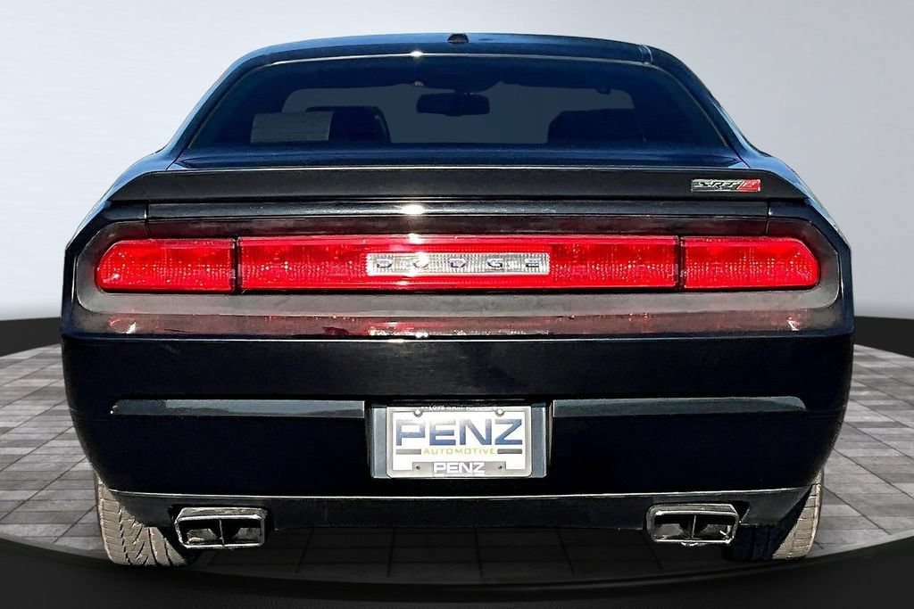 Used 2009 Dodge Challenger SRT8 RWD image 5
