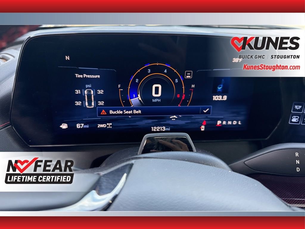 Used 2025 Chevrolet Traverse RS image 29