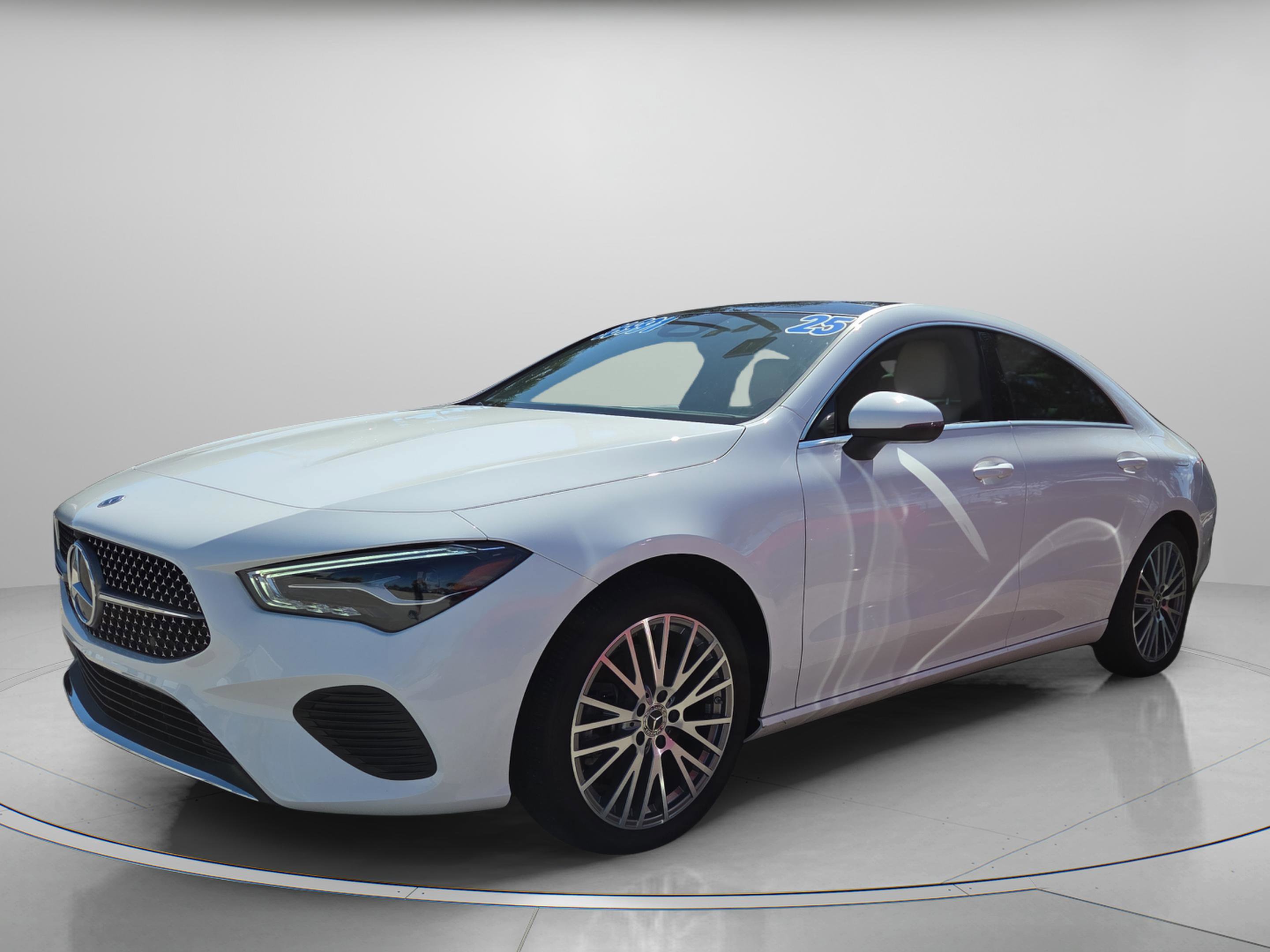 Used 2025 Mercedes-Benz CLA 250 image 2