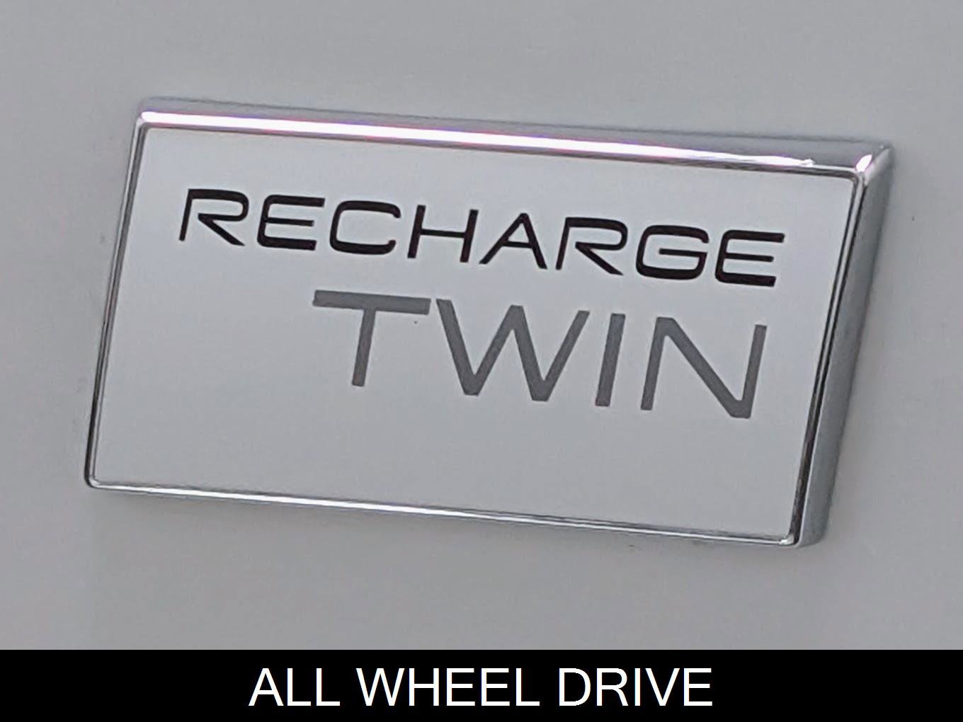 Used 2023 Volvo XC40 Recharge Ultimate w/ Protection Package Premier image 11