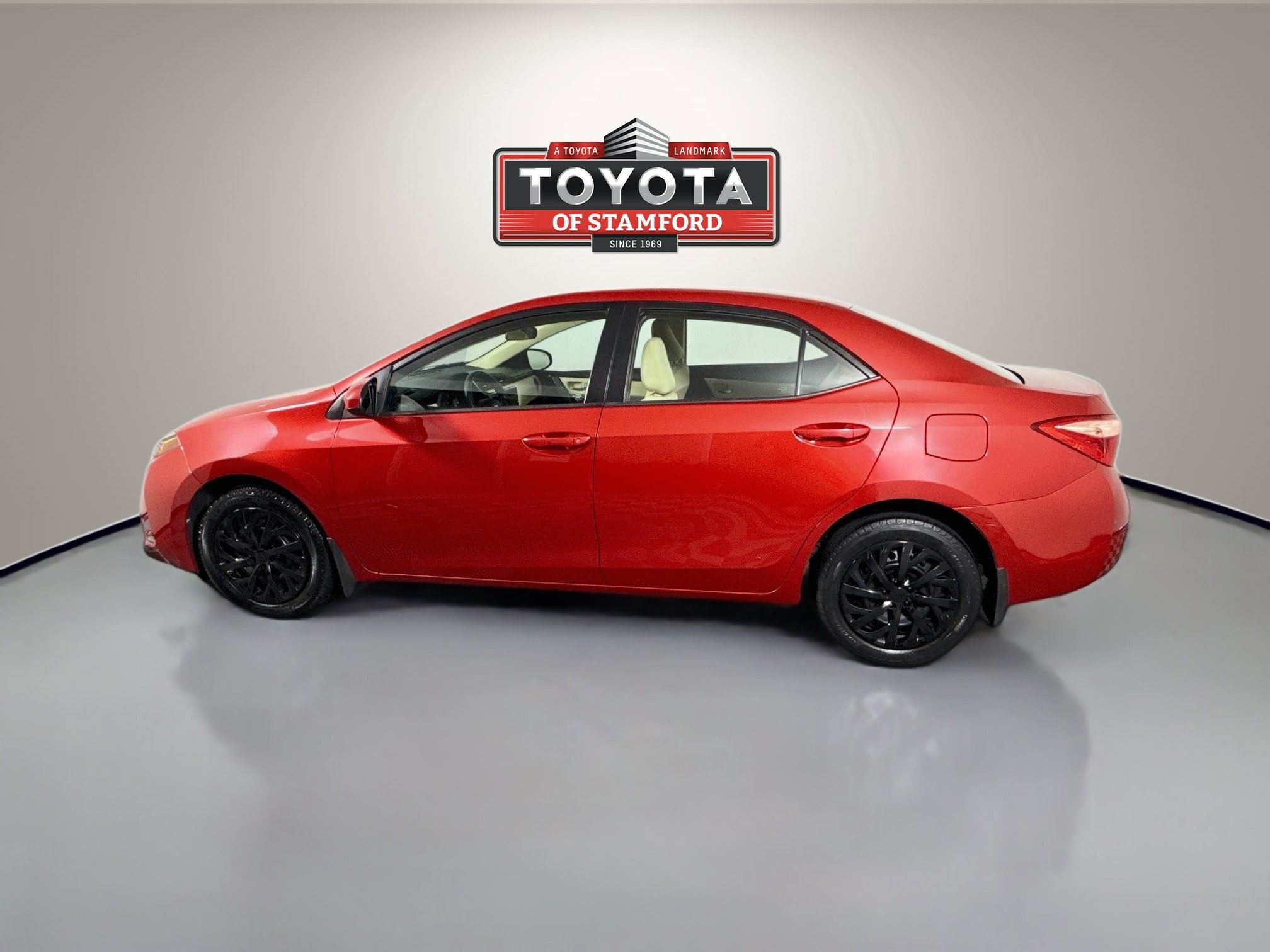 Certified 2018 Toyota Corolla LE FWD image 4
