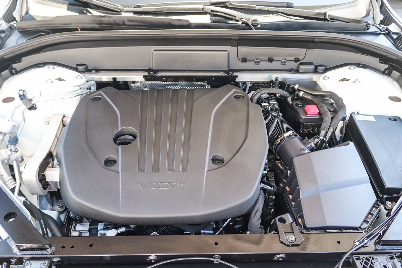 Used 2023 Volvo XC60 B5 Plus w/ Protection Package Premier FWD image 31