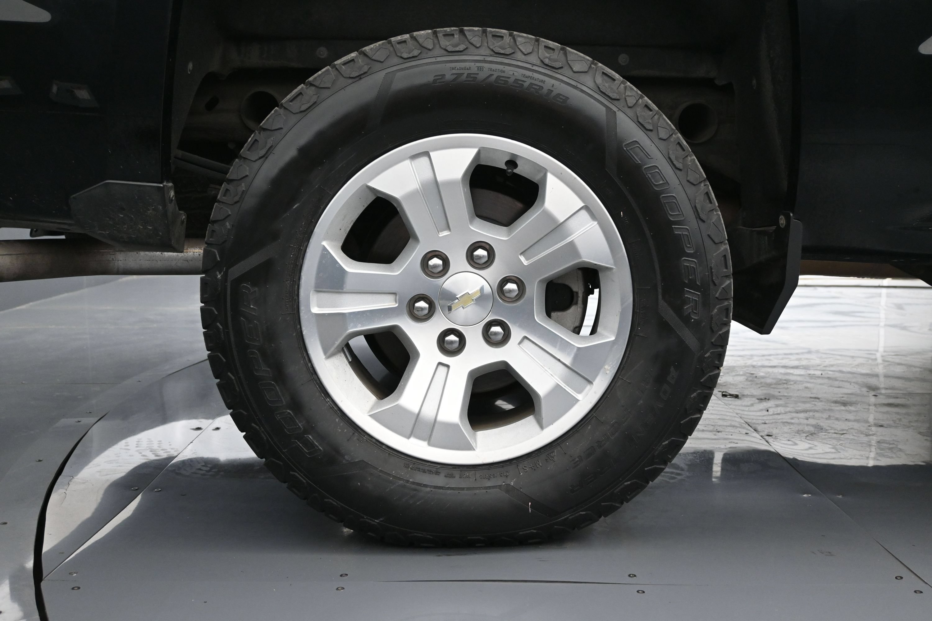 Used 2018 Chevrolet Silverado 1500 LT w/ All Star Edition AWD/4WD image 18