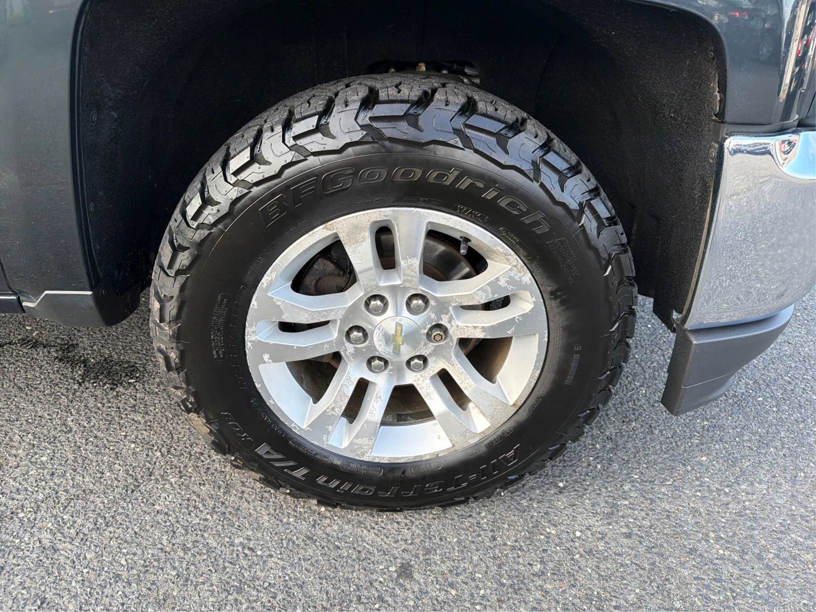 Used 2018 Chevrolet Silverado 1500 LT w/ All Star Edition AWD/4WD image 13