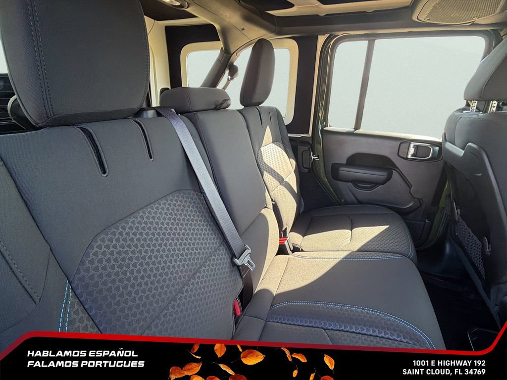 Used 2024 Jeep Wrangler Unlimited Rubicon 4xe w/ Technology Group AWD/4WD image 21