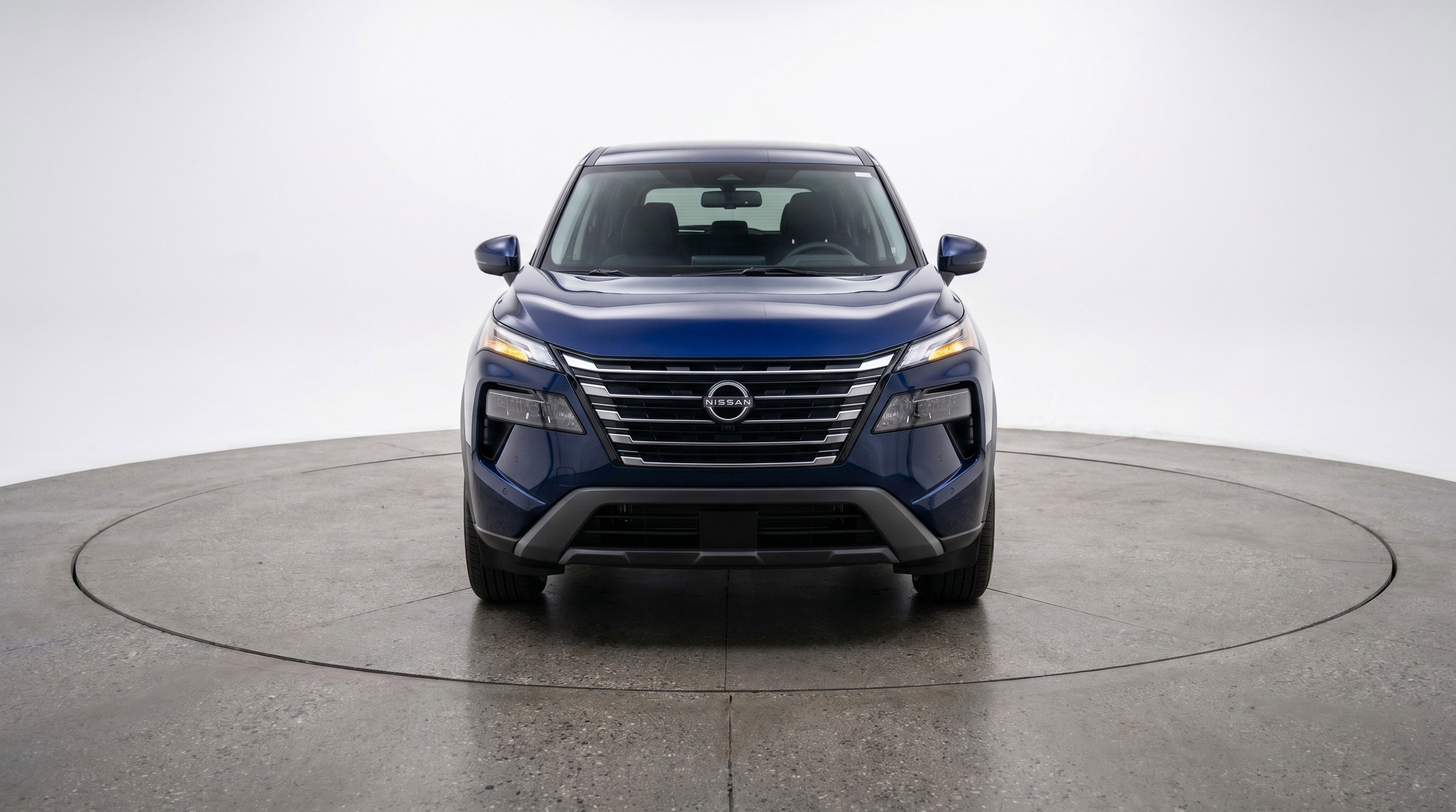 Used 2025 Nissan Rogue SV AWD/4WD image 2