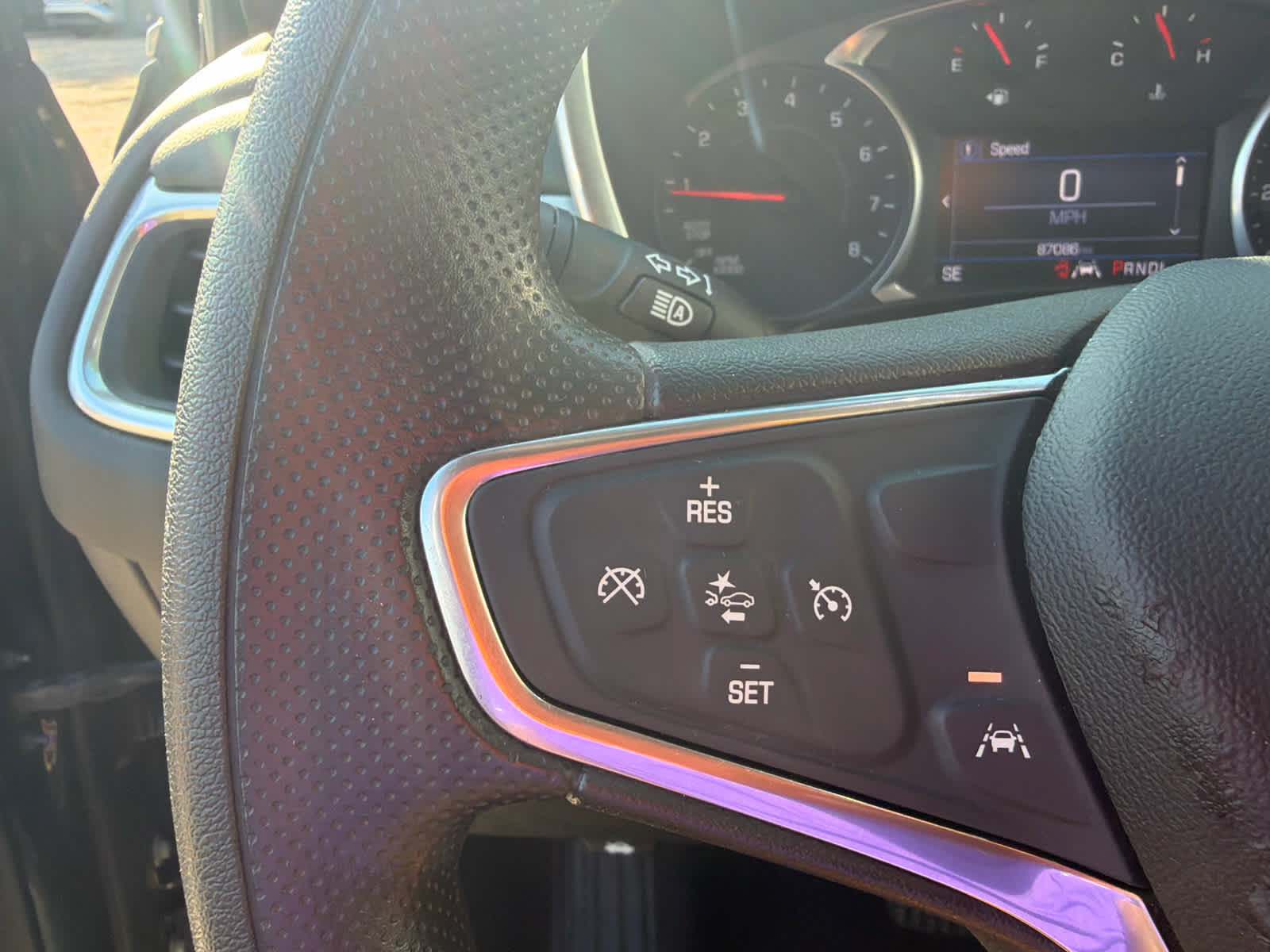 Used 2020 Chevrolet Equinox LT FWD image 21
