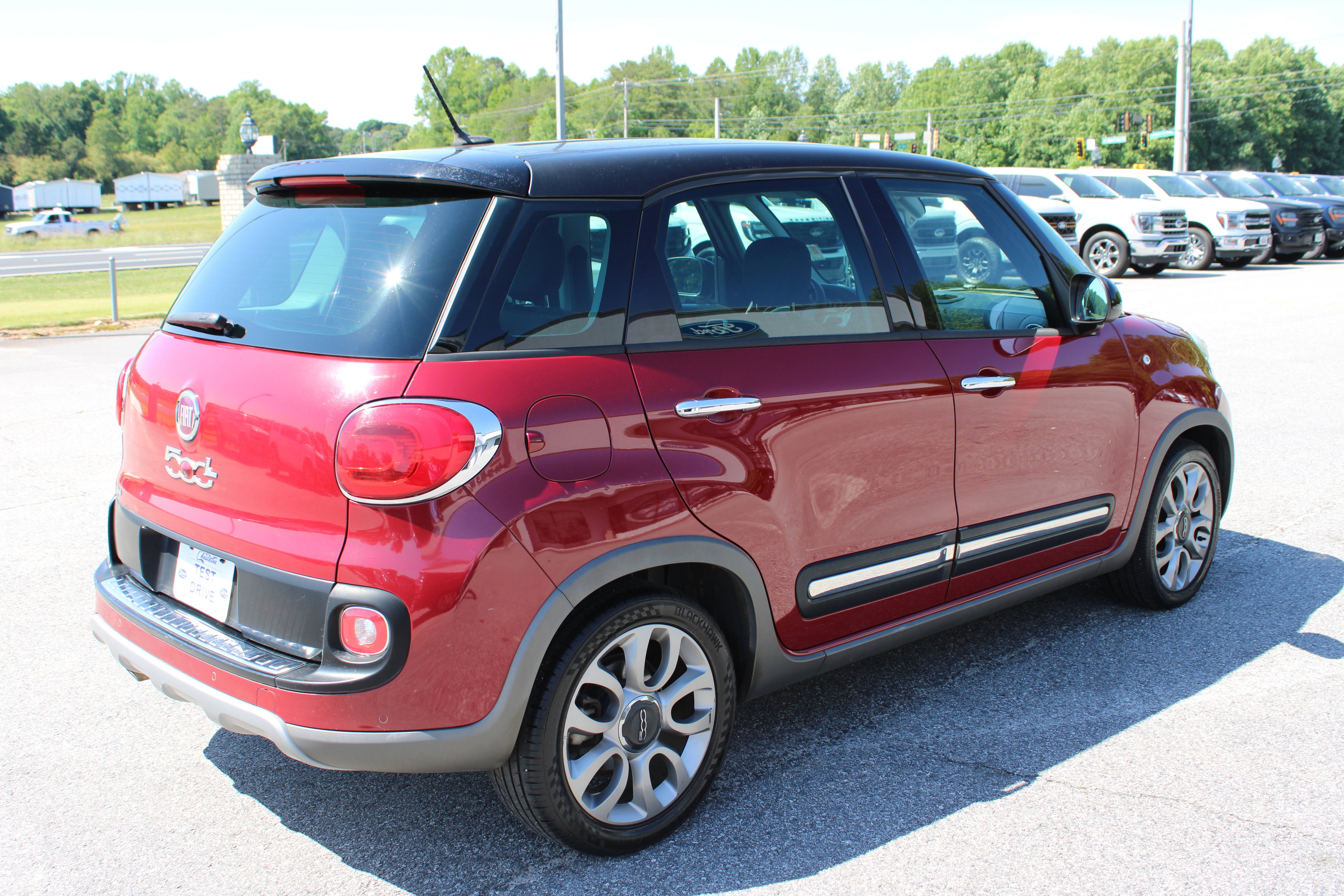 Used 2015 FIAT 500L Trekking FWD image 6