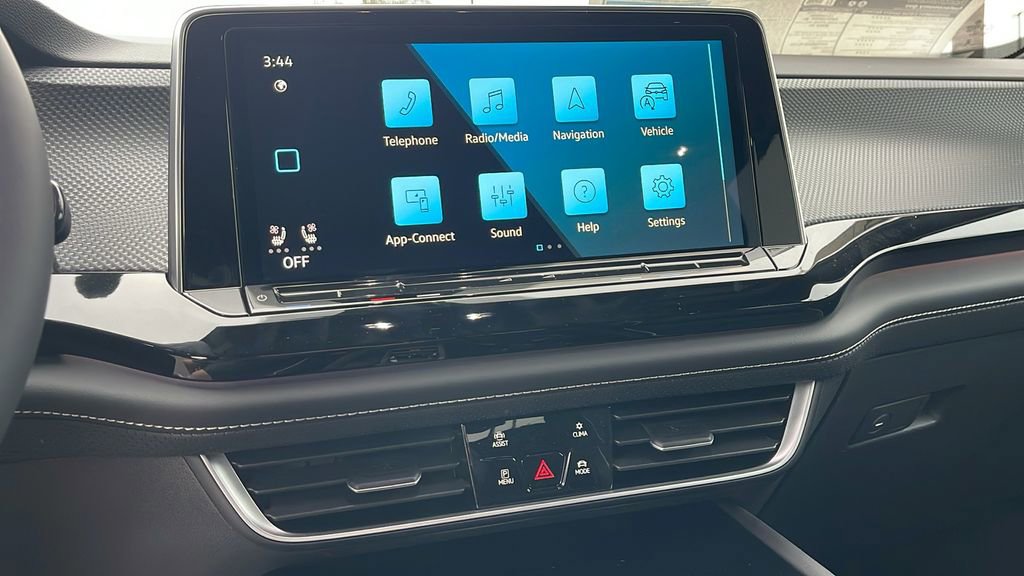 New 2025 Volkswagen Atlas Cross Sport SEL Premium R-Line image 18