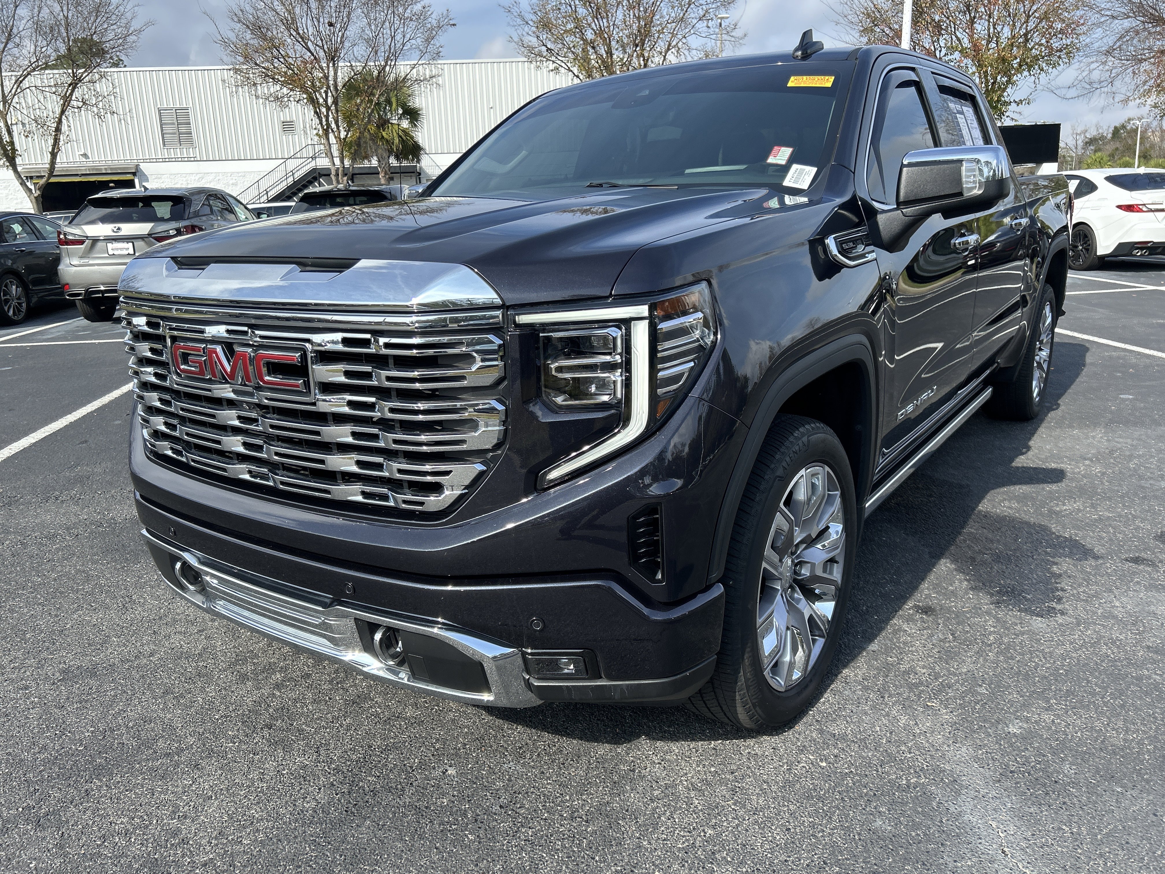 Used 2022 GMC Sierra 1500 Denali w/ Denali Reserve Package image 5