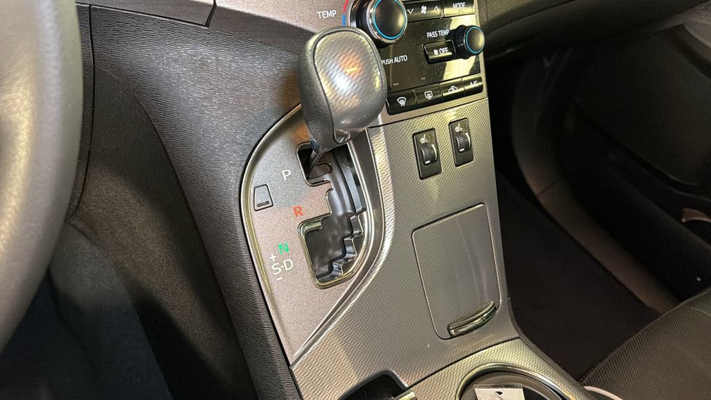 Used 2015 Toyota Venza XLE image 22