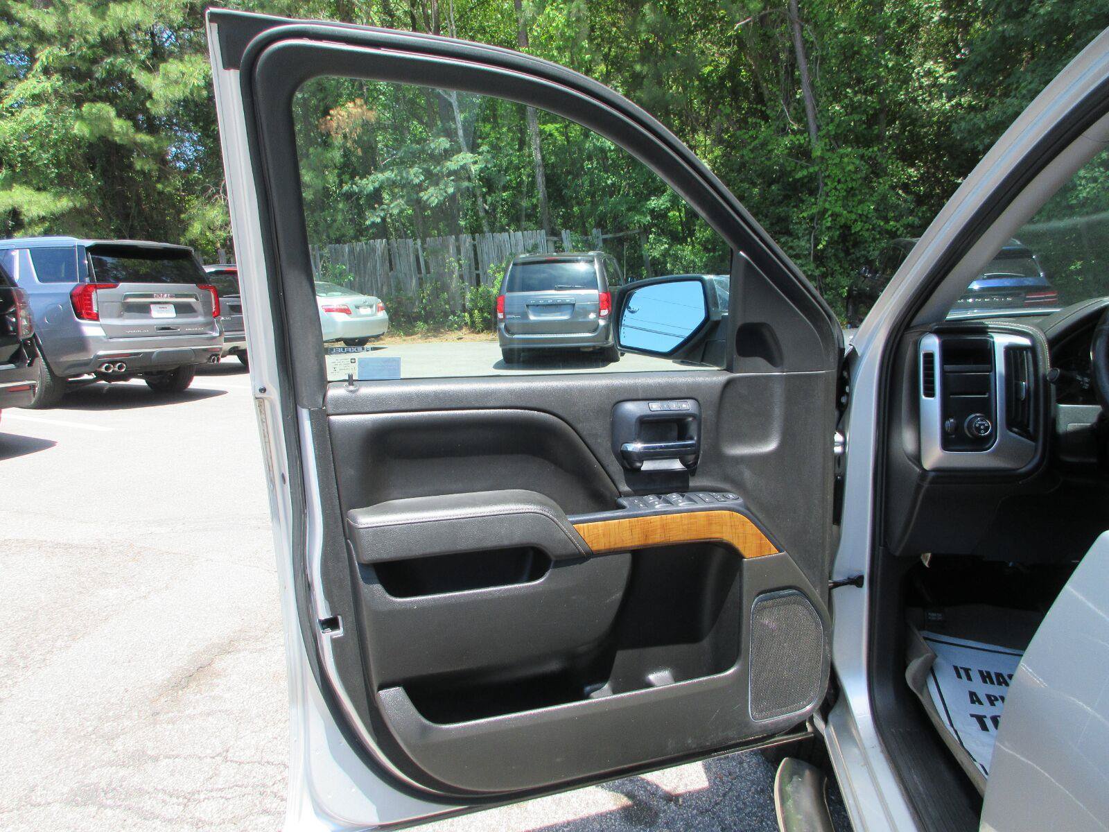 Used 2014 GMC Sierra 1500 SLT w/ Suspension Package, Off-Road RWD image 10