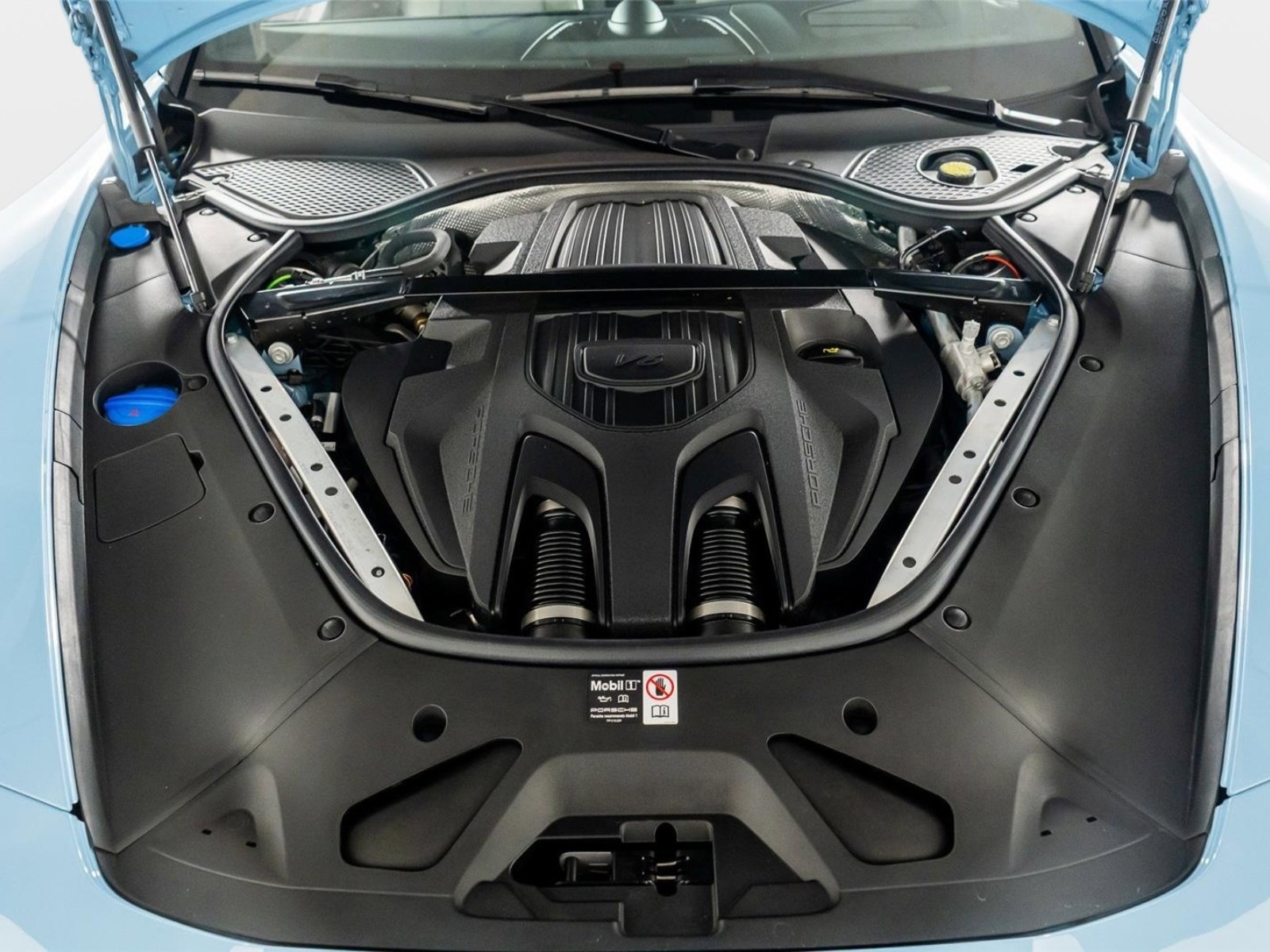 Used 2025 Porsche Panamera 4 w/ Premium Package image 59