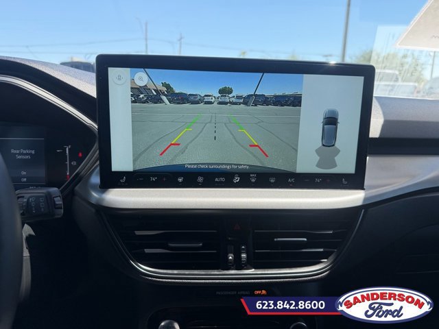 Used 2025 Ford Escape SE image 18