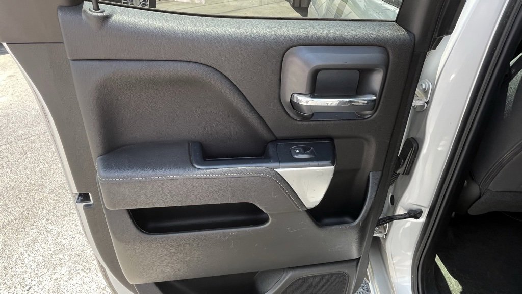 Used 2018 Chevrolet Silverado 1500 LT w/ All Star Edition image 16