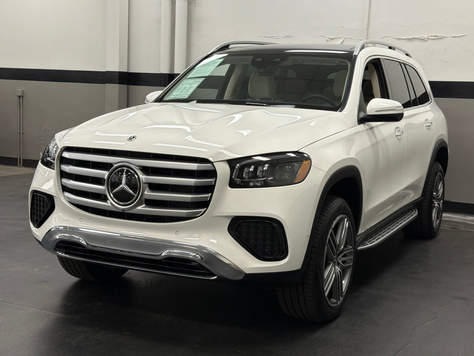 Used 2026 Mercedes-Benz GLS 450 4MATIC image 6