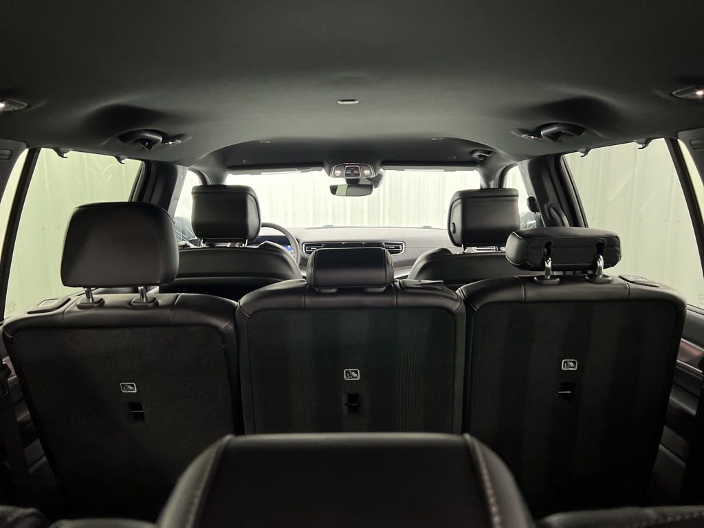 Used 2025 Jeep Wagoneer 4WD w/ Convenience Group I image 11