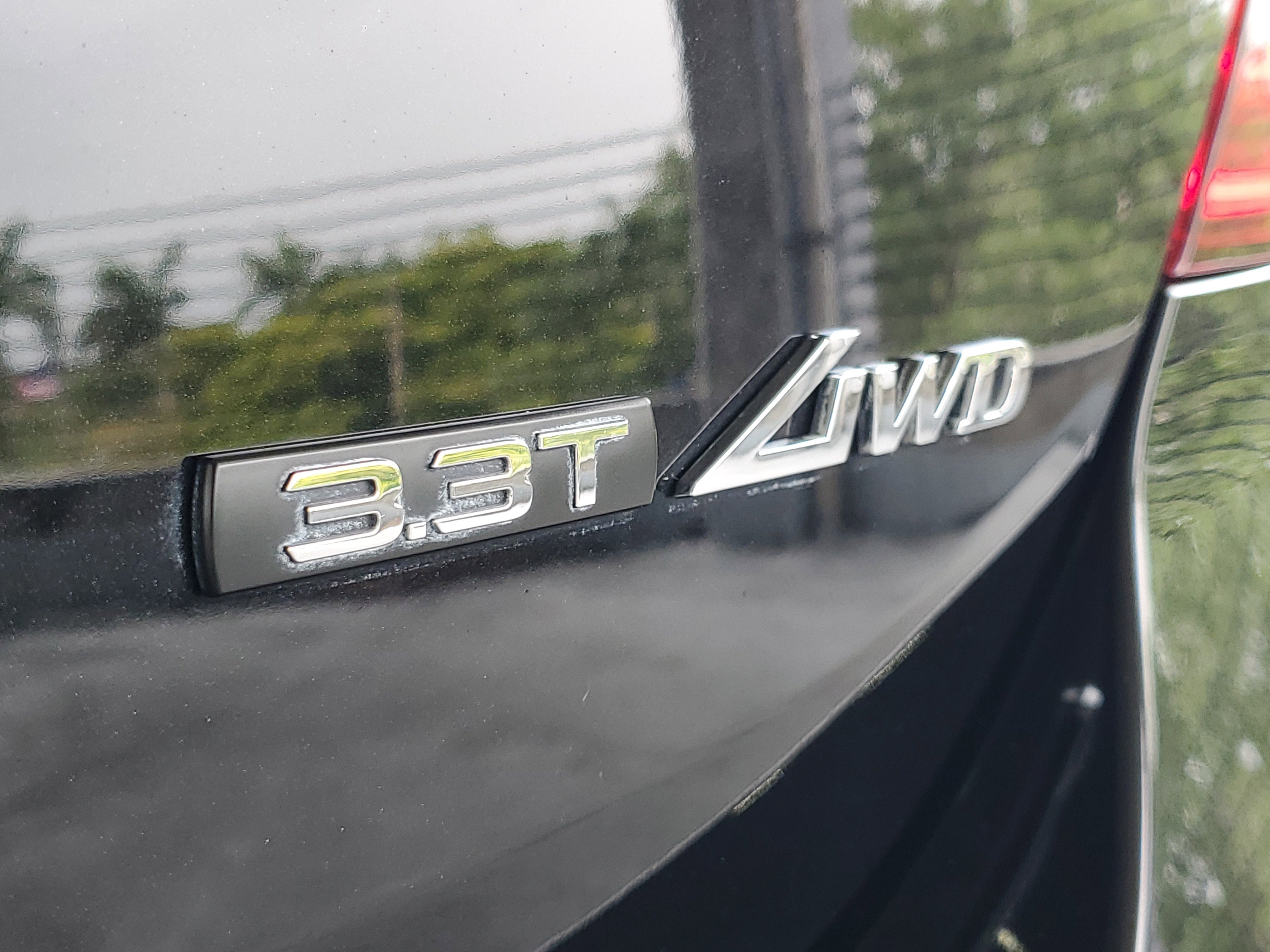 Used 2023 Genesis G70 3.3T w/ Sport Prestige Package AWD/4WD image 7