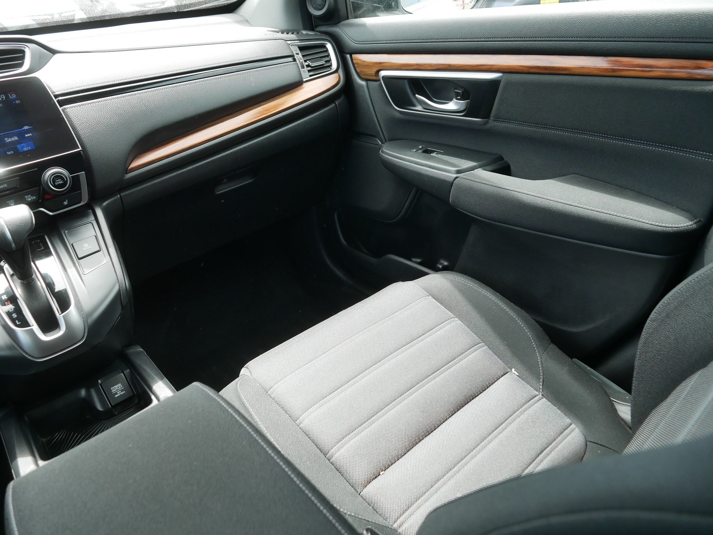 Used 2017 Honda CR-V EX image 11