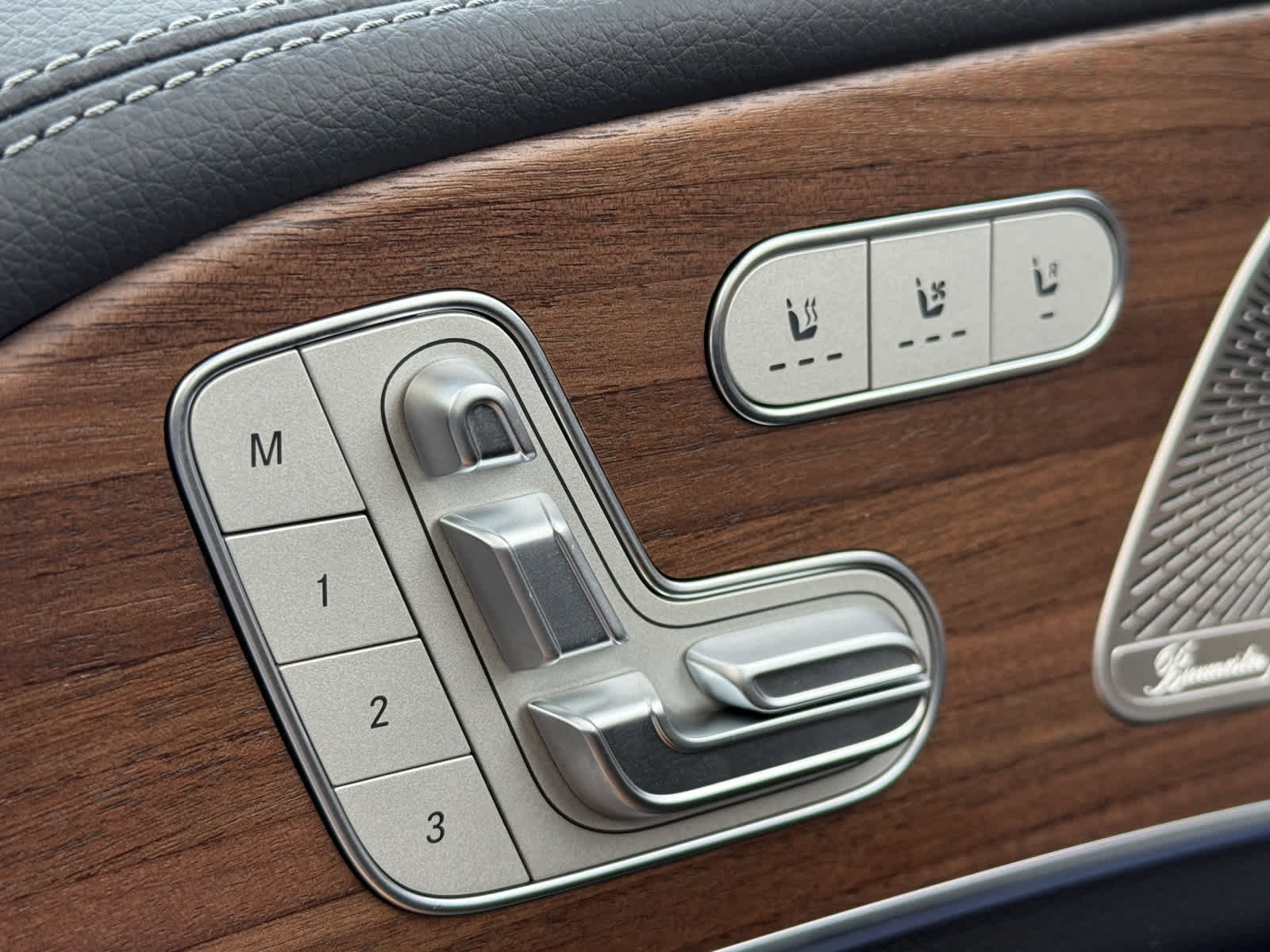 New 2026 Mercedes-Benz GLS 450 4MATIC image 26