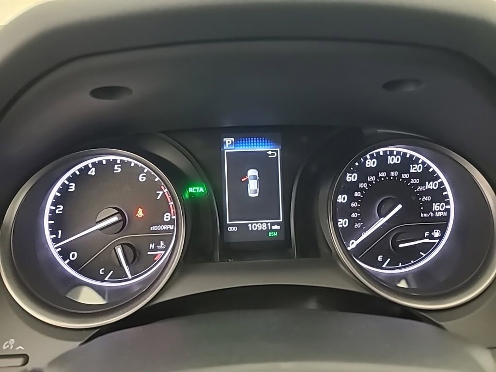 Used 2023 Toyota Camry SE w/ Cold Weather Package image 29