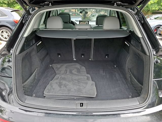 Used 2022 Audi Q5 2.0T Premium Plus w/ Premium Plus Package AWD/4WD image 29