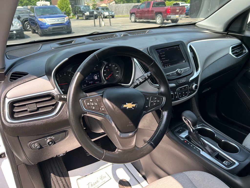 Used 2023 Chevrolet Equinox LT w/ Driver Convenience Package image 12