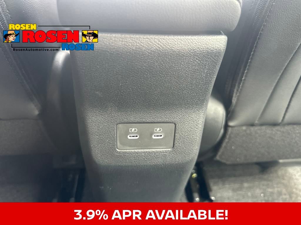 New 2025 Nissan Kicks SR w/ SR Premium Package image 16