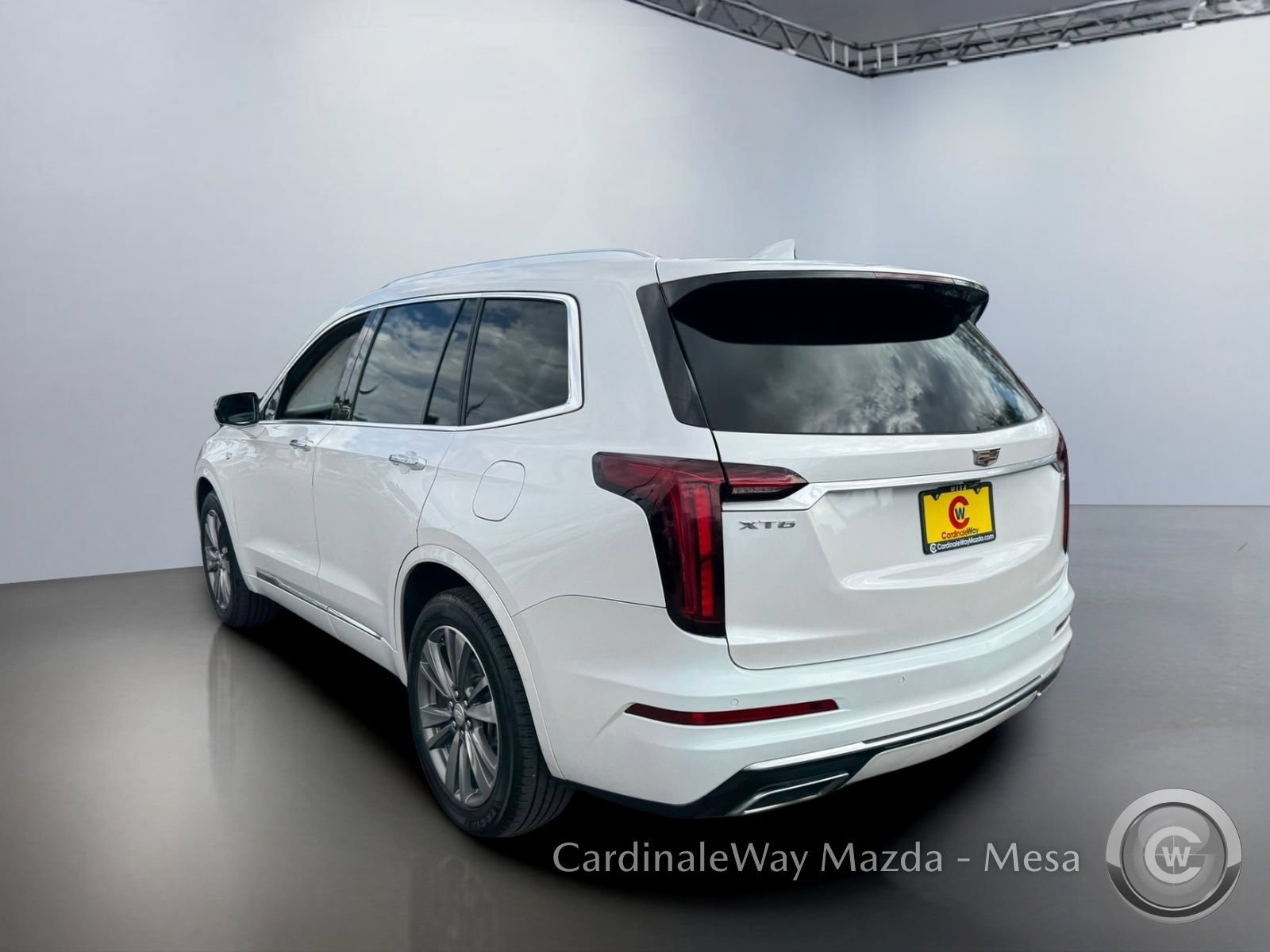 Used 2021 Cadillac XT6 Premium Luxury FWD image 6