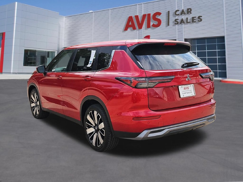 Used 2025 Mitsubishi Outlander SE AWD/4WD image 7