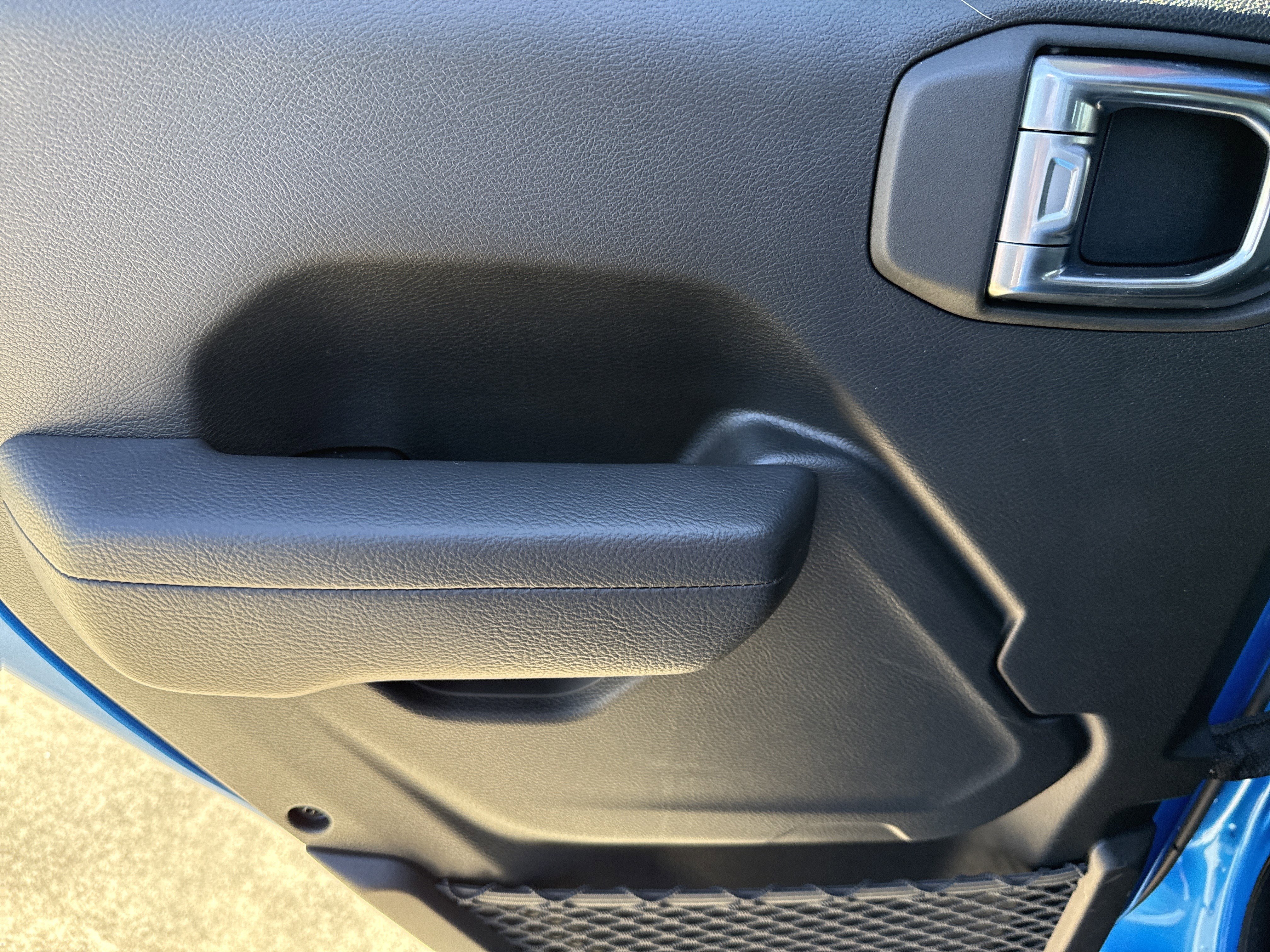 Used 2022 Jeep Wrangler Unlimited Rubicon w/ LED Lighting Group image 24