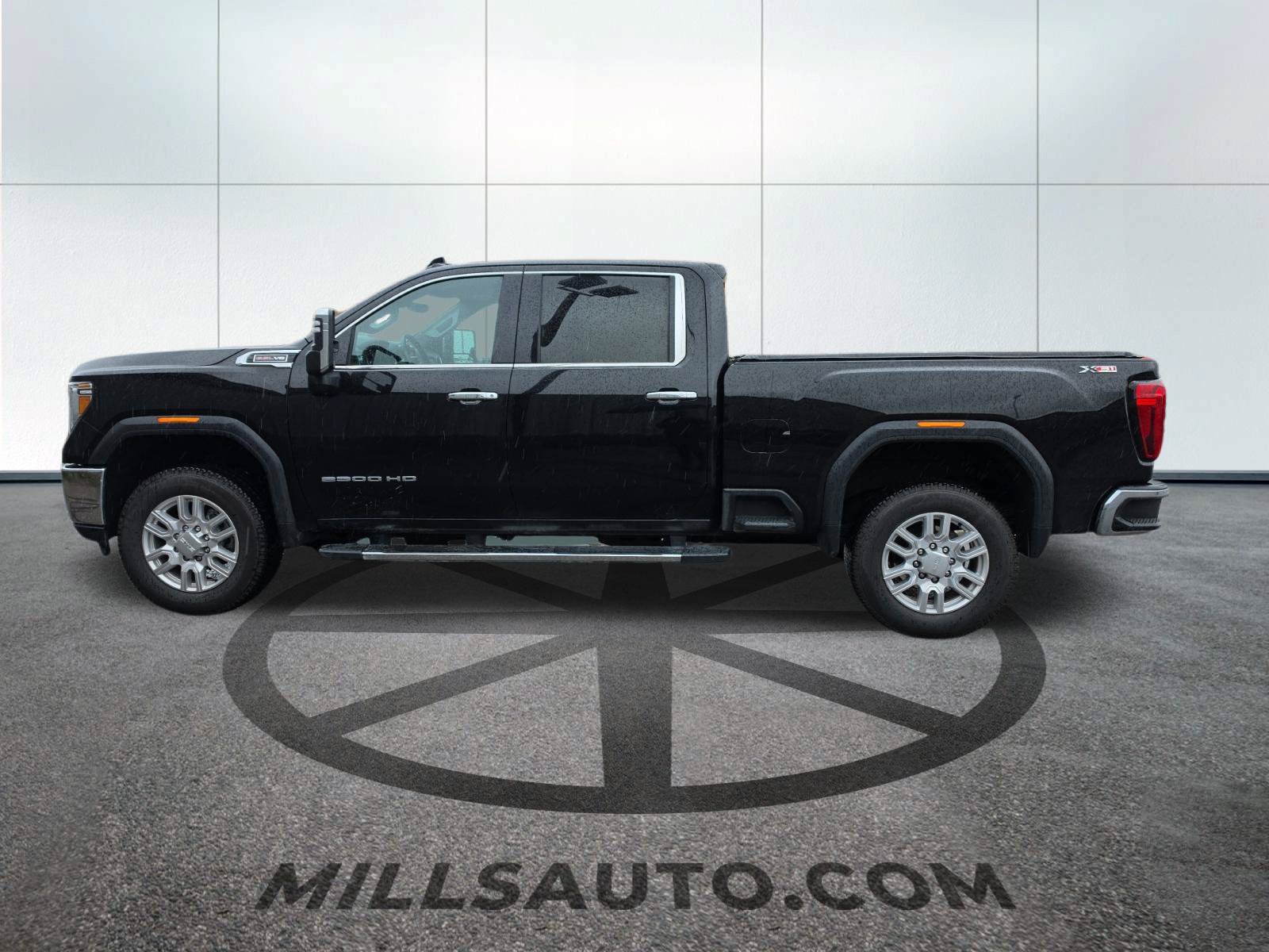 Used 2020 GMC Sierra 2500 SLT w/ SLT Premium Plus Package AWD/4WD image 9