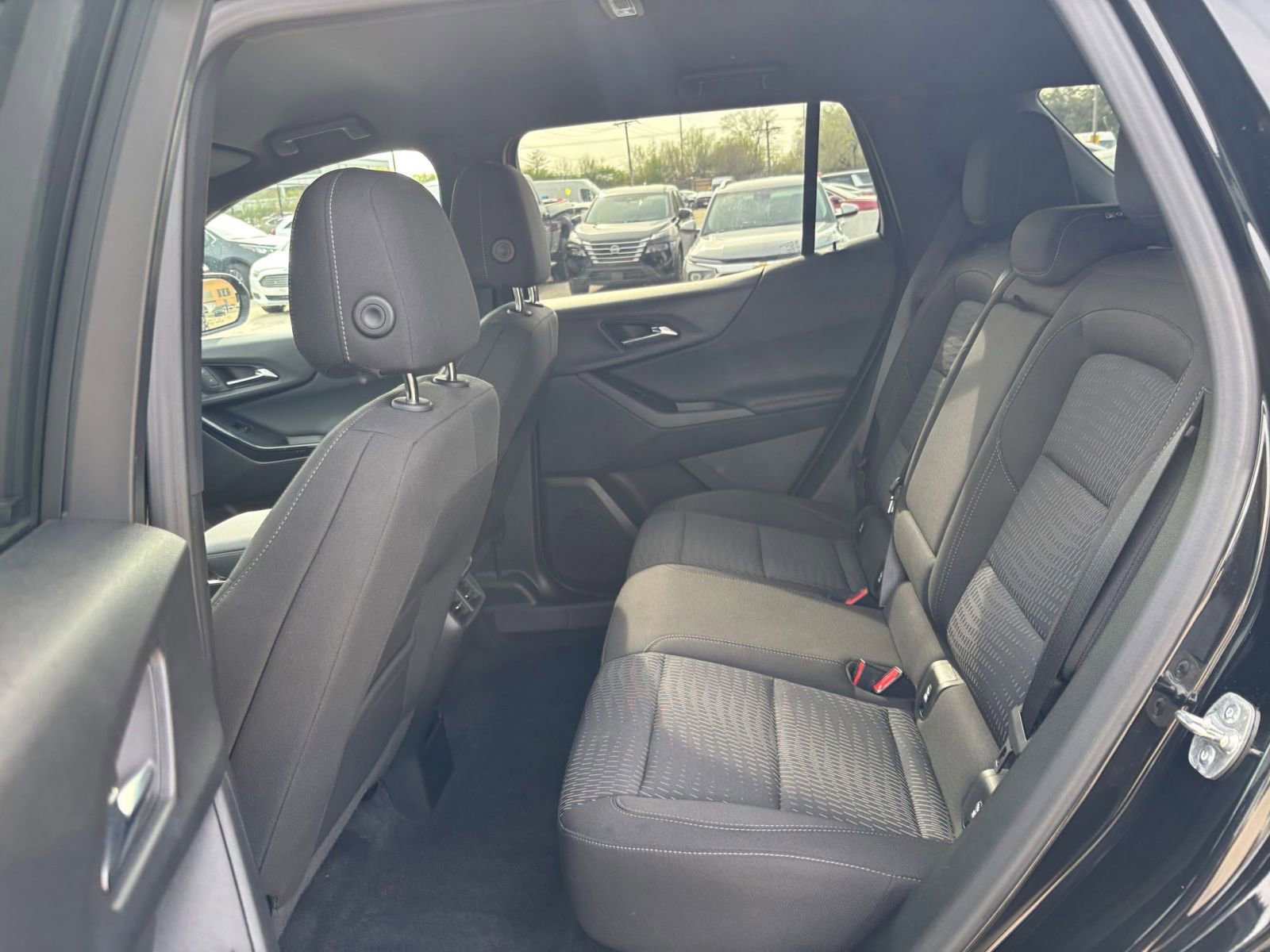 Used 2025 Chevrolet Equinox LT FWD image 27