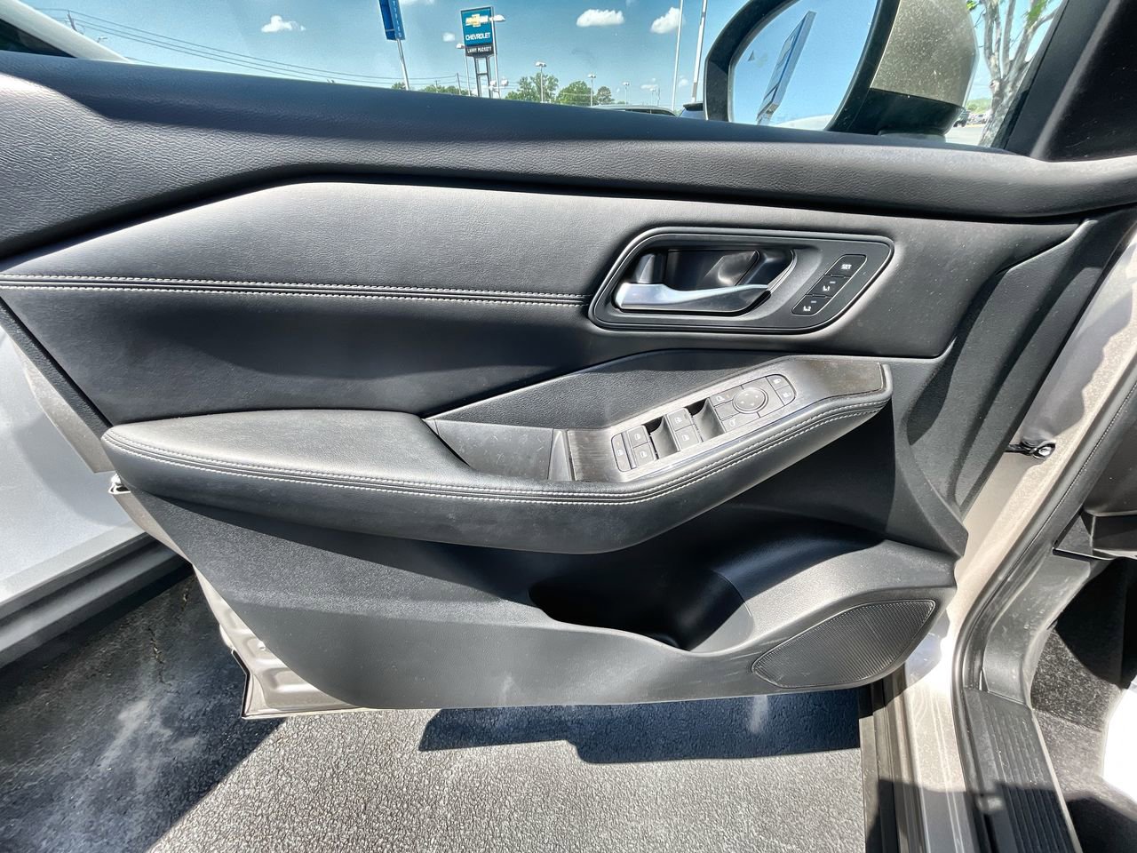 Used 2024 Nissan Rogue SL w/ SL Premium Package AWD/4WD image 23