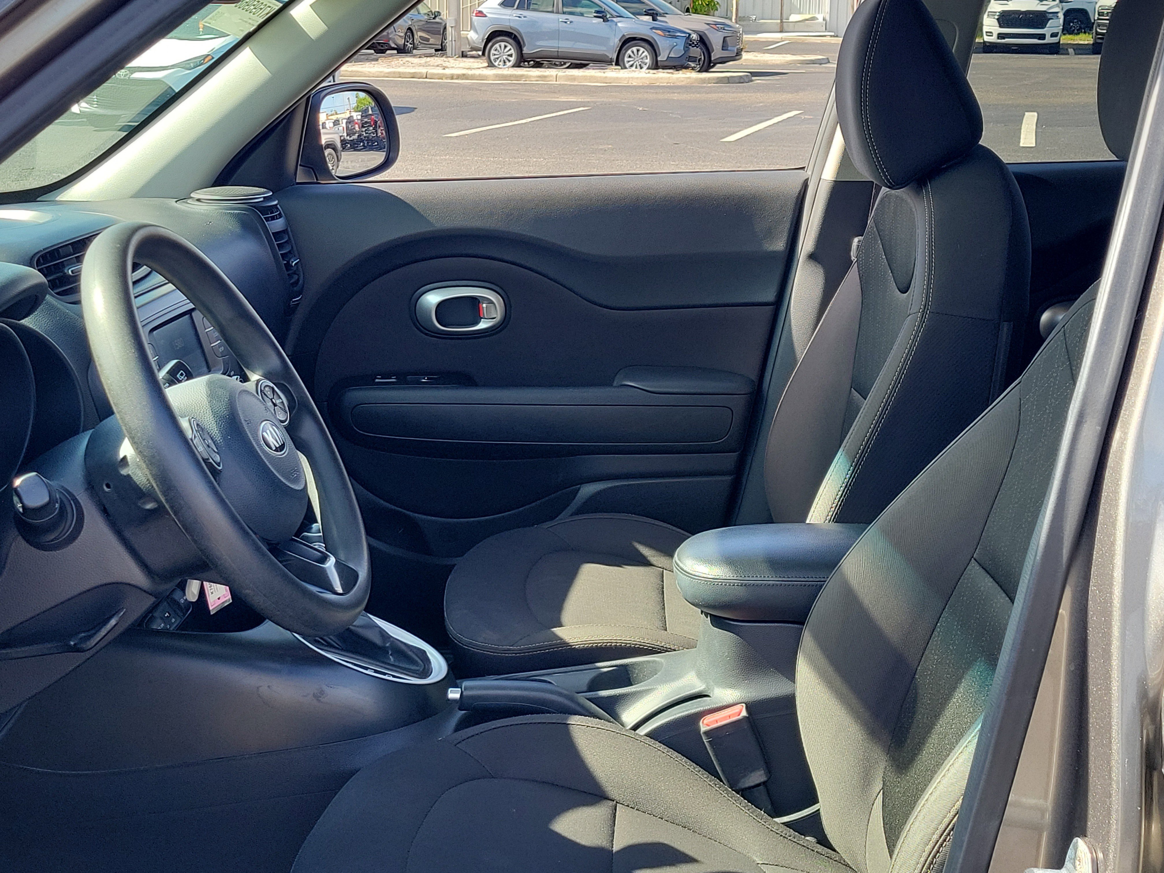 Used 2019 Kia Soul FWD image 21