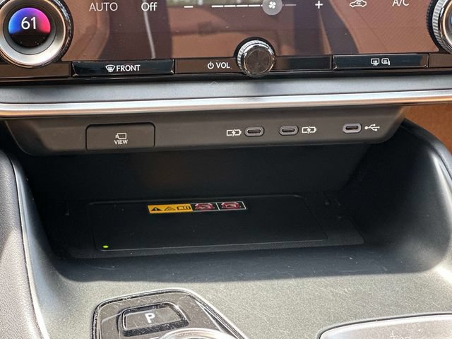 Used 2024 Lexus RZ 450e Premium AWD/4WD image 5