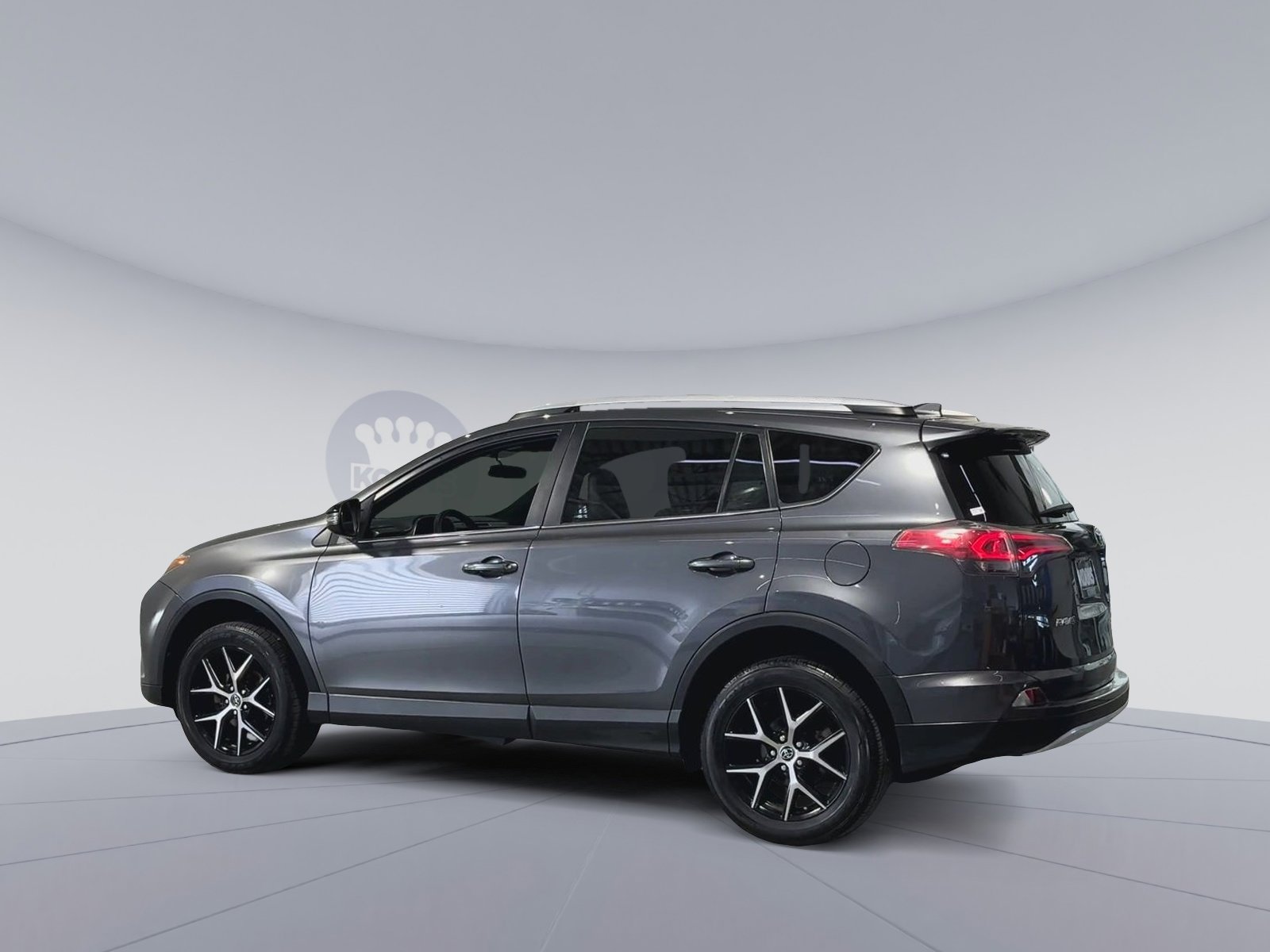 Used 2016 Toyota RAV4 SE image 8