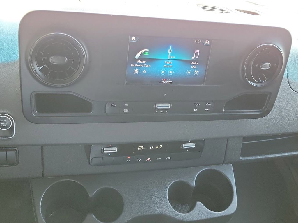 Used 2023 Mercedes-Benz Sprinter 2500 image 35