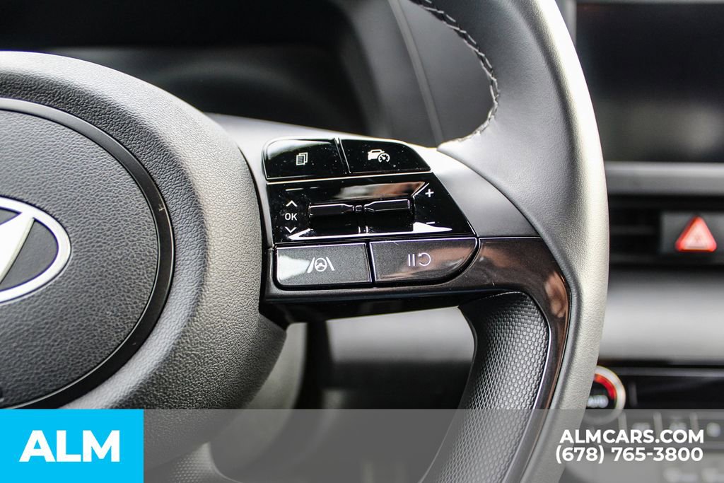 Used 2025 Hyundai Elantra Sport image 27