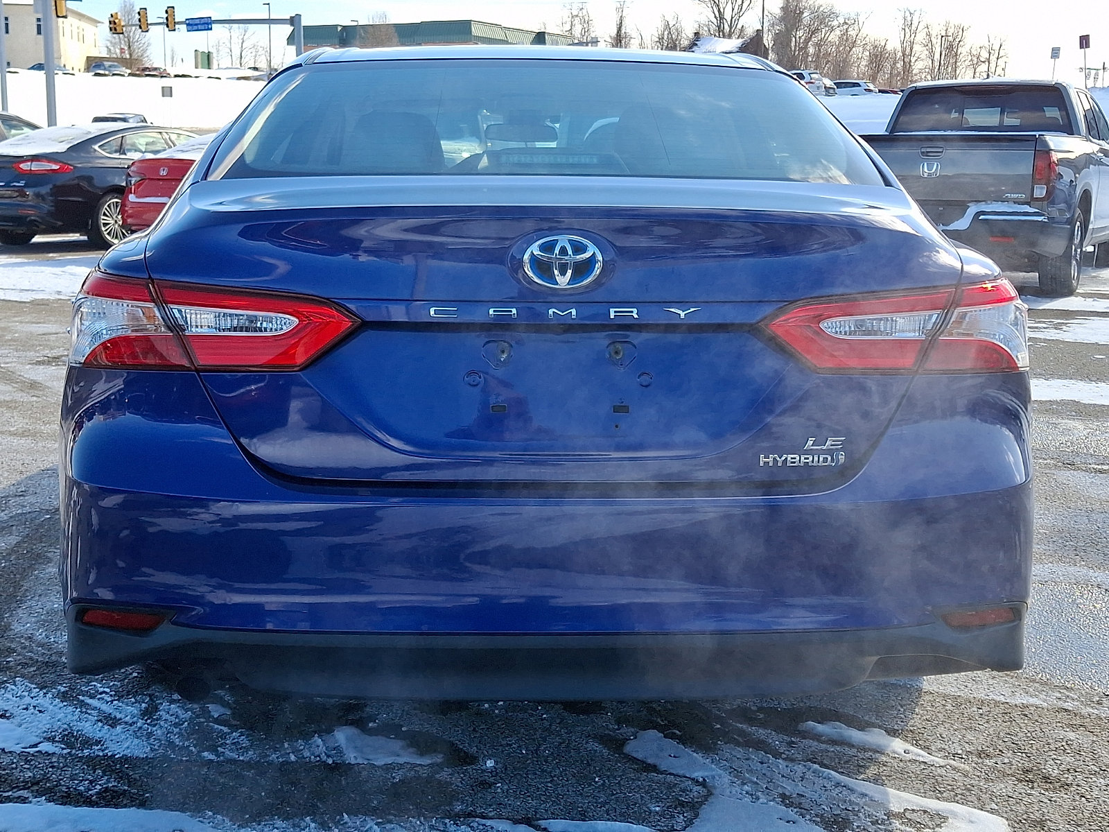 Used 2018 Toyota Camry LE image 5