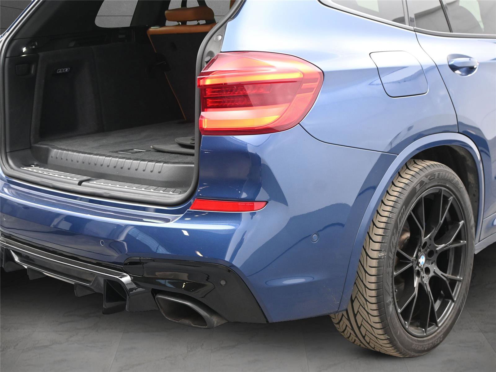 Used 2018 BMW X3 M40i image 14