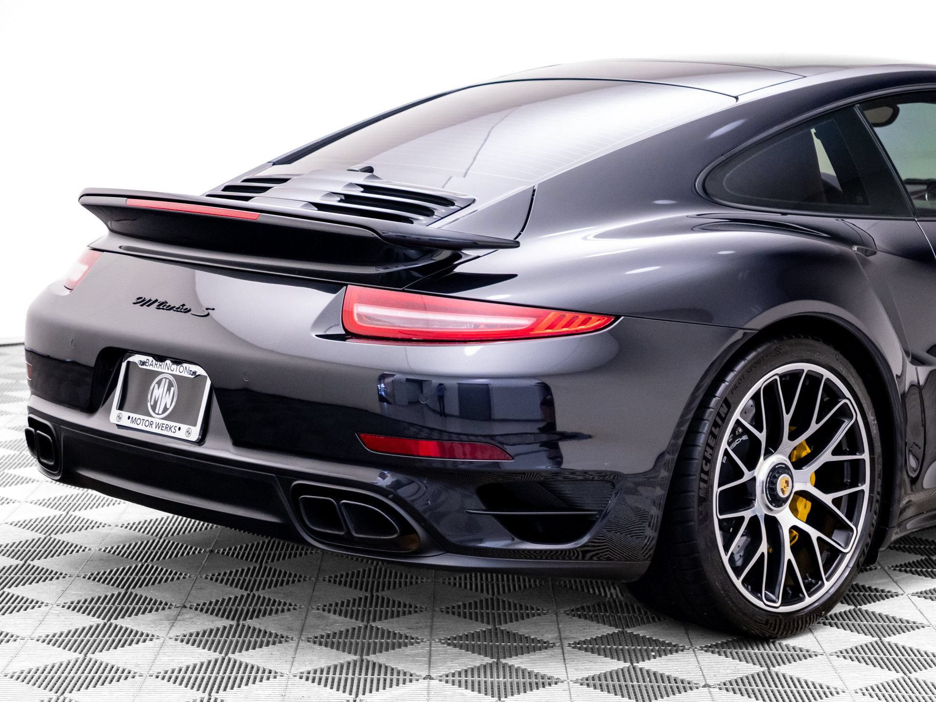 Used 2015 Porsche 911 Turbo S AWD/4WD image 33