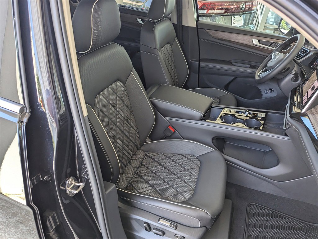 New 2025 Volkswagen Atlas SEL Premium R-Line image 43