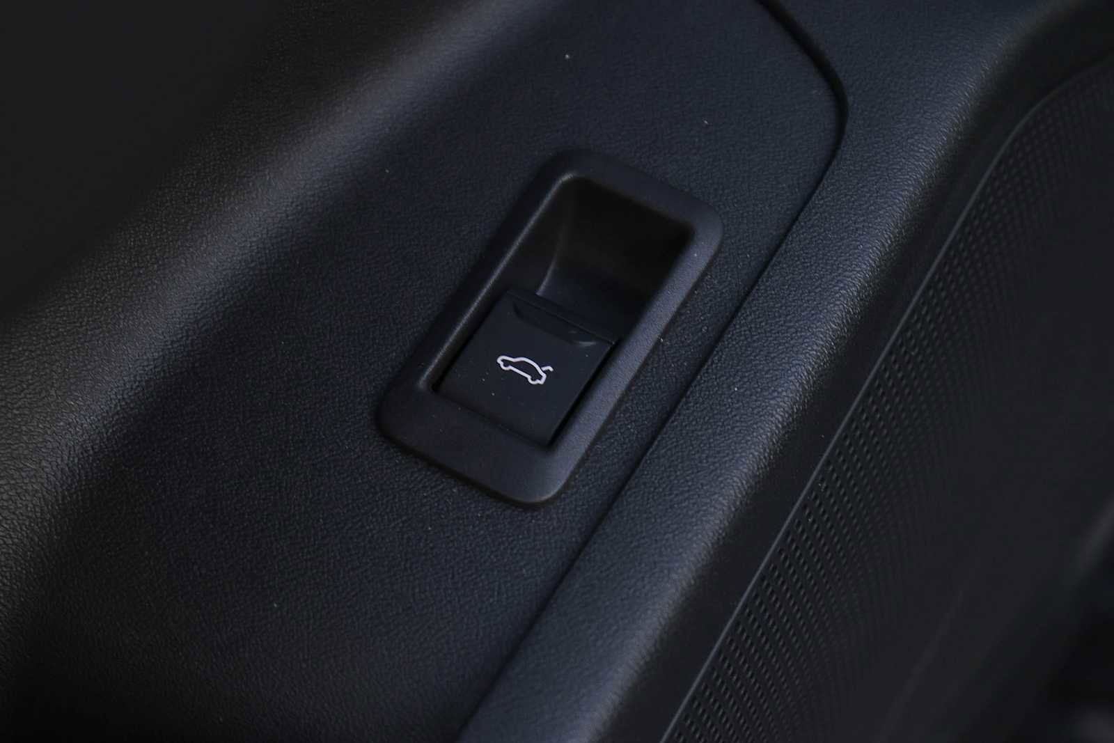 Used 2025 Audi Q6 e-tron Premium Plus w/ Premium Plus image 26