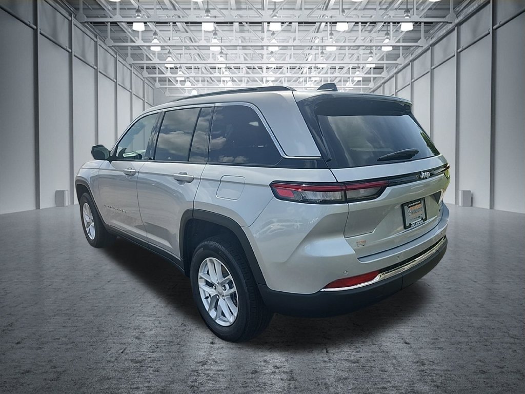 New 2026 Jeep Grand Cherokee Laredo X RWD image 23