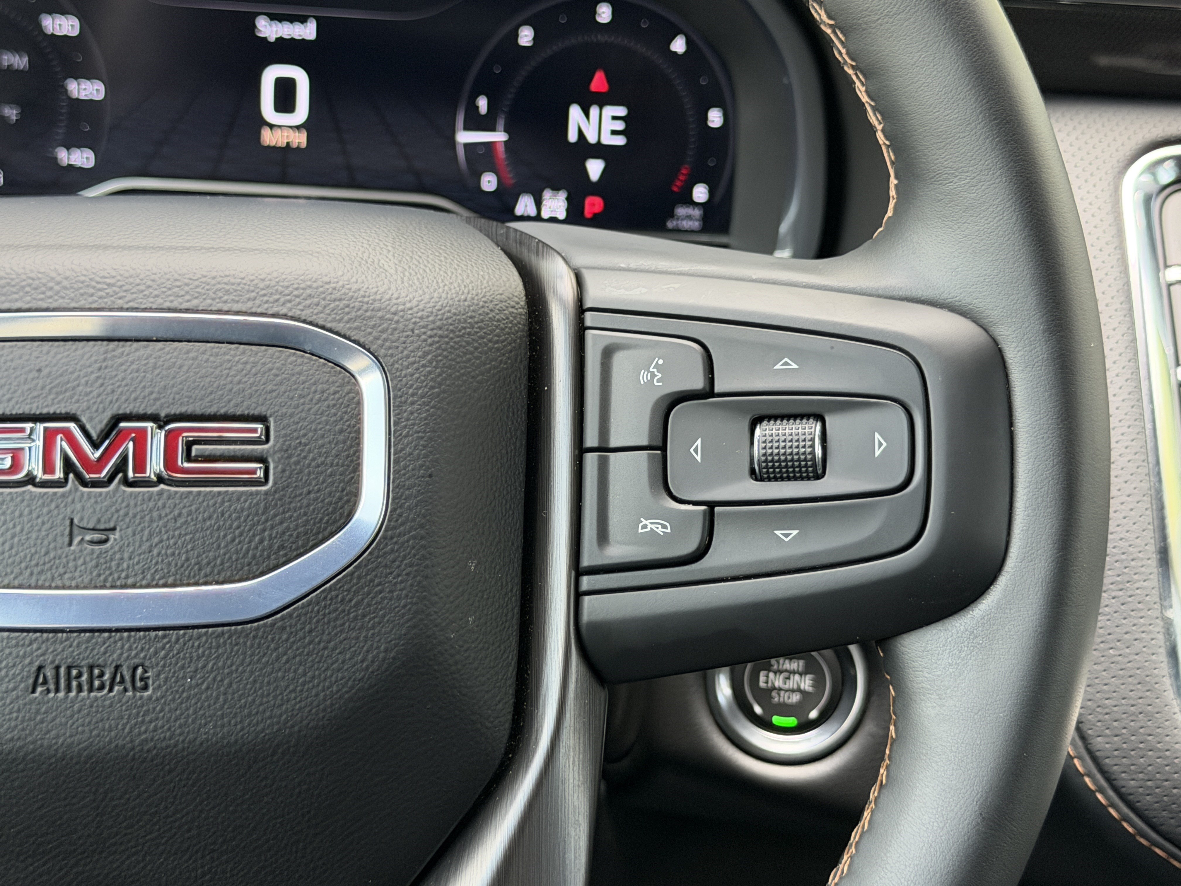 Used 2024 GMC Yukon AT4 w/ AT4 Premium Plus Package AWD/4WD image 40